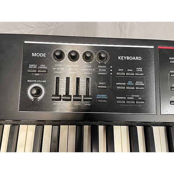 Used Roland Used Roland Juno DS88 Synthesizer