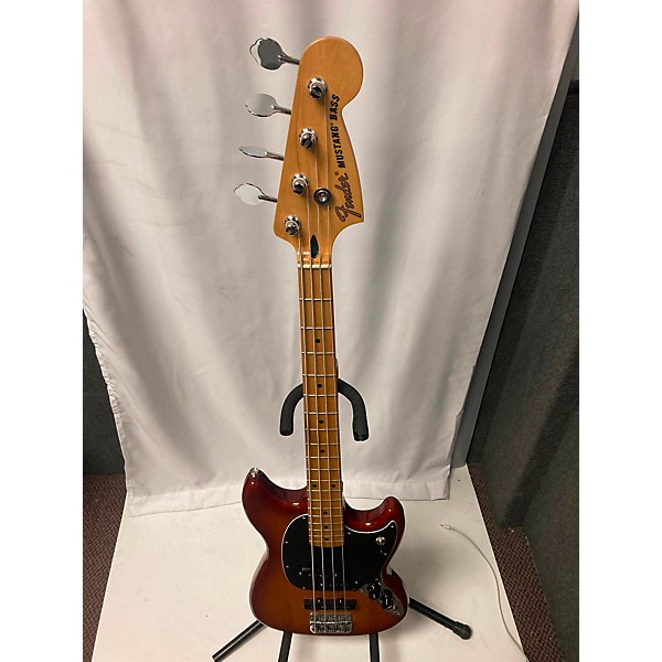 Used Fender Used Fender Mustang Bass Sunburst Electric Bass Guitar