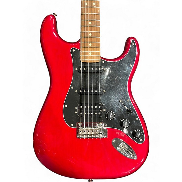 Used Fender Used Fender Special Edition Player Stratocaster Red Solid Body Electric Guitar