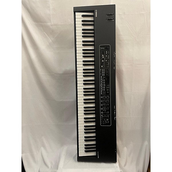 Used Yamaha Used Yamaha CK88 88 Key Stage Portable Keyboard