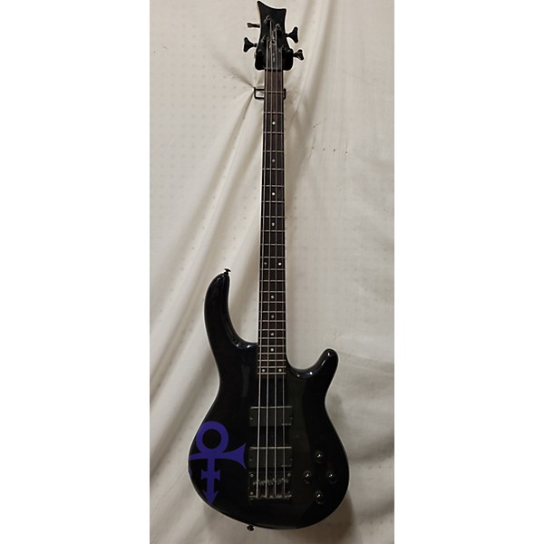 Used Dean Edge Q4 Electric Bass Guitar