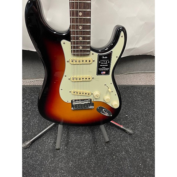 Used Fender Used 2022 Fender American Ultra Stratocaster Ultraburst Solid Body Electric Guitar