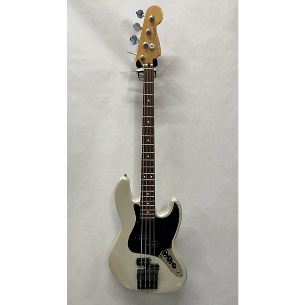 Used 2011 Fender Blacktop Jazz Bass Arctic White Electric Bass Guitar