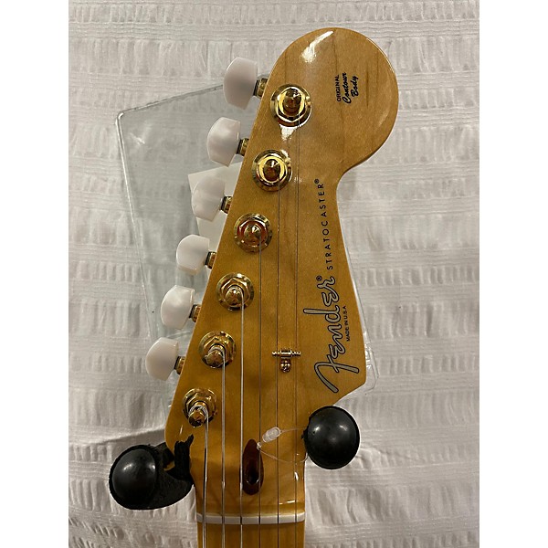 Used Fender Used 2014 Fender 60th Anniversary American Standard Stratocaster Tobacco Sunburst Solid Body Electric Guitar