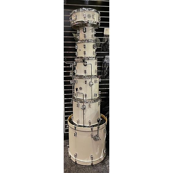 Used Used PDP By DW 7 piece Concept Series Alpine White Drum Kit