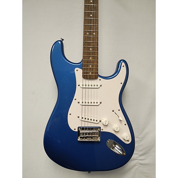 Used Squier Used Squier Bullet Stratocaster Hardtail Lake Placid Blue Solid Body Electric Guitar