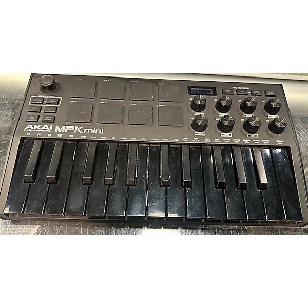 Used Akai Professional Used Akai Professional MPK Mini MIDI Controller