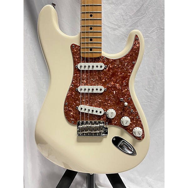 Used Fender Used Fender Artist Series Jimmie Vaughan Tex-Mex Stratocaster Olympic White Solid Body Electric Guitar