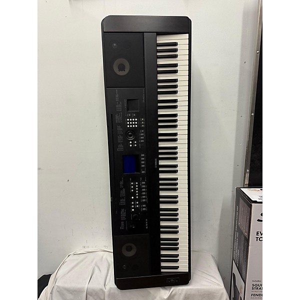 Used Yamaha Used Yamaha DGX650 88 Key Portable Keyboard