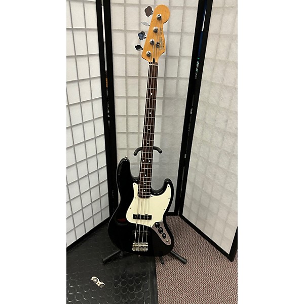 Used Fender Used 1996 Fender Standard Jazz Bass Black Electric Bass Guitar