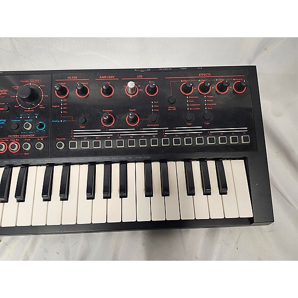 Used Roland Used Roland JD-XI Synthesizer