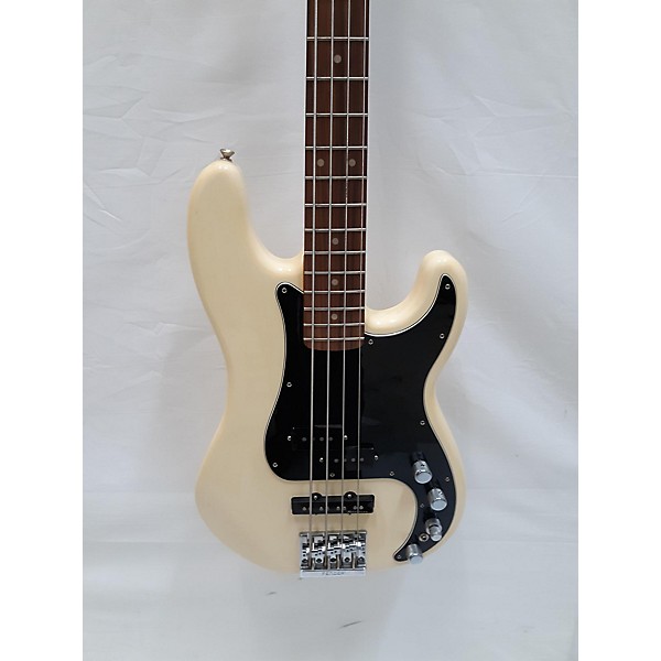 Used Used Fender Deluxe Active Precision Bass White Electric Bass Guitar