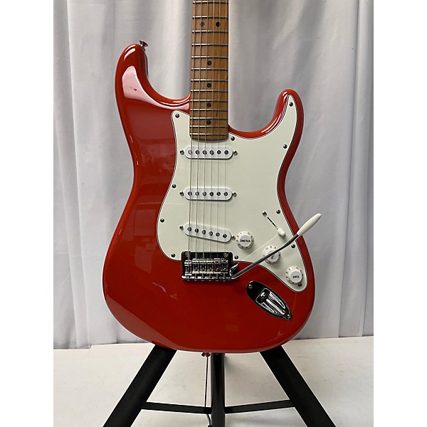 Used Fender Used Fender Player Series Roasted Maple Neck Fiesta Red Solid Body Electric Guitar