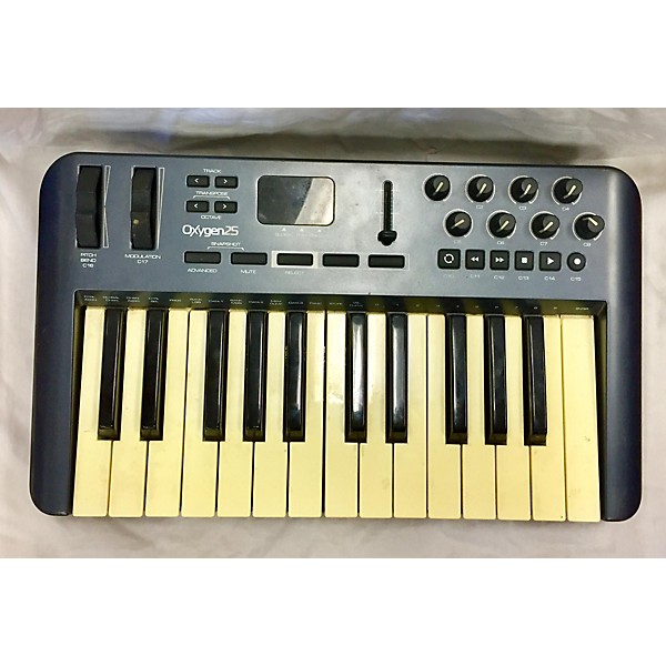 Used M-Audio Oxygen 25 Key MIDI Controller