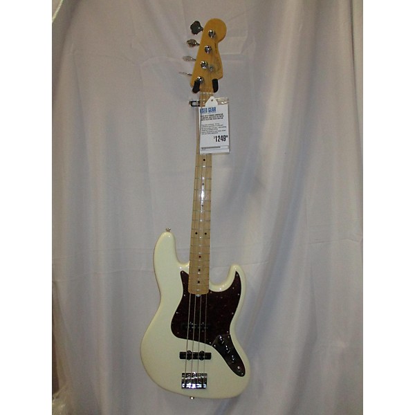 Used Fender Used 2016 Fender American Standard Jazz Bass Olympic White Electric Bass Guitar