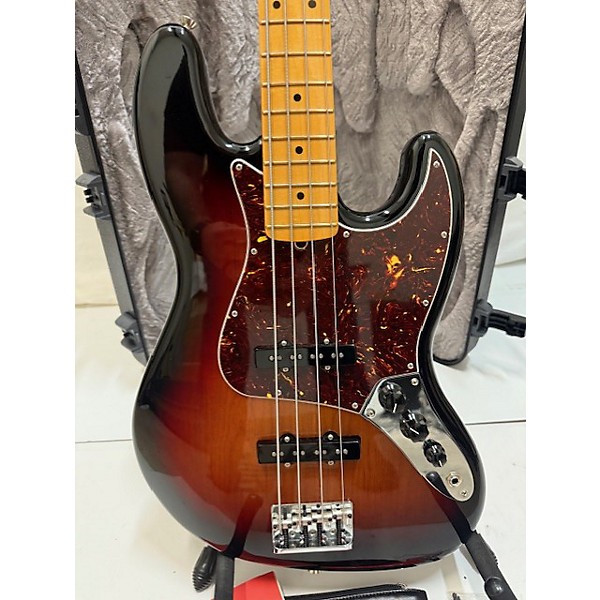 Used Fender Used 2023 Fender American Professional II Jazz Bass 3 Color Sunburst Electric Bass Guitar