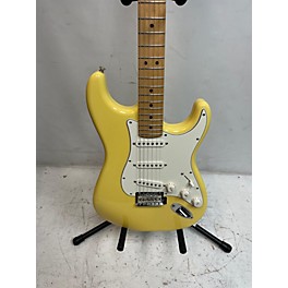 Used Fender Used 2022 Fender Player Stratocaster Buttercream Solid Body Electric Guitar