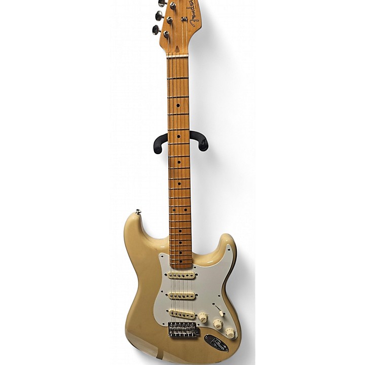 Used Fender 1957 American Vintage Stratocaster Cream Solid Body