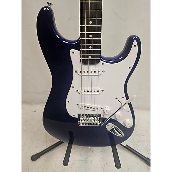 Used Squier Used Squier Affinity Stratocaster Electric Blue Solid Body Electric Guitar