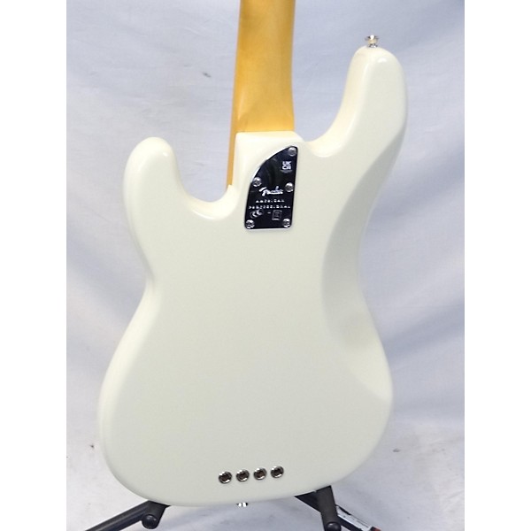 Used Fender Used Fender American Professional II Precision Bass Olympic White Electric Bass Guitar