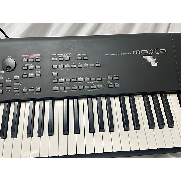 Used Used Yamaha MOX8 88 Key Keyboard Workstation