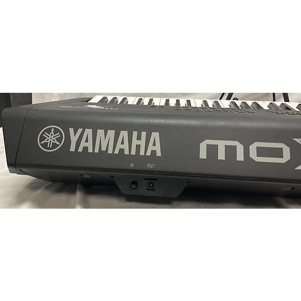 Used Used Yamaha MOX8 88 Key Keyboard Workstation