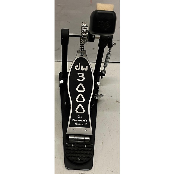 Used DW 3000 Series Single Single Bass Drum Pedal