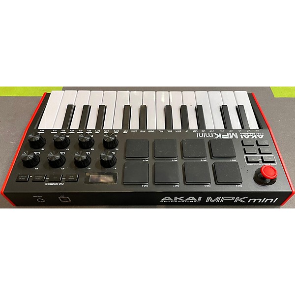 Used Akai Professional Used Akai Professional MPK Mini MIDI Controller