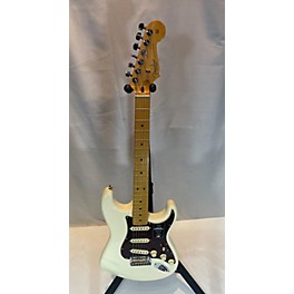 Used Fender Used Fender American Professional II Stratocaster Olympic White Solid Body Electric Guitar