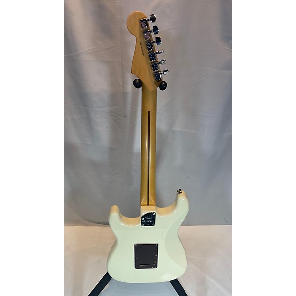 Used Fender Used Fender American Professional II Stratocaster Olympic White Solid Body Electric Guitar