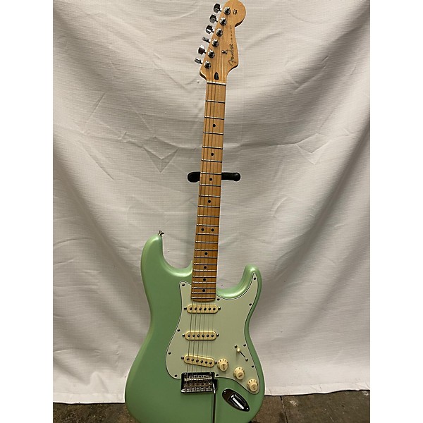 Used Fender Used Fender Player Stratocaster Seafoam Green Solid Body Electric Guitar