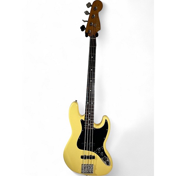 Used 2005 Fender Deluxe Active Jazz Bass RW VINTAGE WHITE Electric Bass Guitar