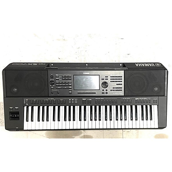 Used Yamaha Used Yamaha PSR-SX700 Arranger Keyboard