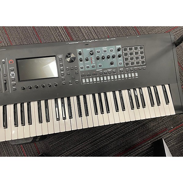 Used Roland Used Roland Fantom 7 Keyboard Workstation