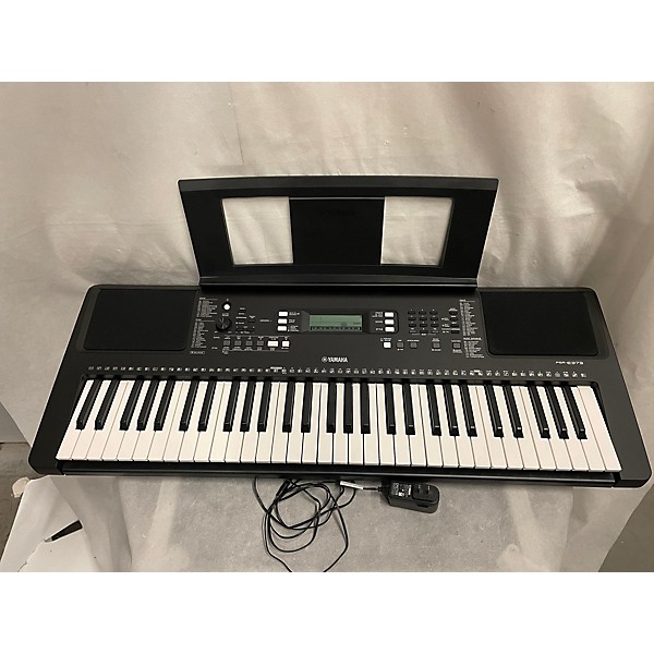 Used Yamaha Used Yamaha PSRE373 61 Key Portable Keyboard