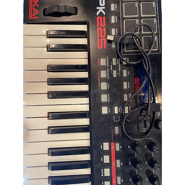 Used Akai Professional Used Akai Professional MPK225 25-Key MIDI Controller