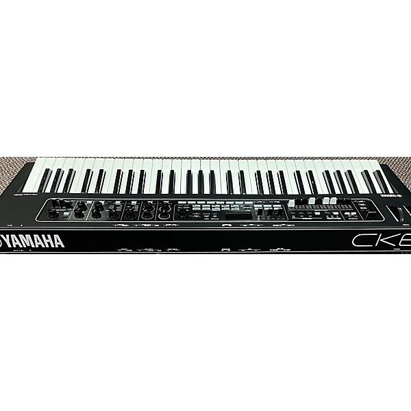 Used Yamaha Used Yamaha CK61 Keyboard Workstation