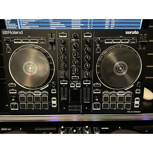 Used Roland Used Roland Dj202 DJ Controller