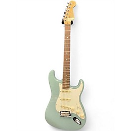 Used Fender Used Fender American Professional Stratocaster SSS Sonic Blue Solid Body Electric Guitar