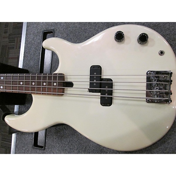 Used Yamaha Used Yamaha BB300 ELECTRIC BASS White Electric Bass Guitar