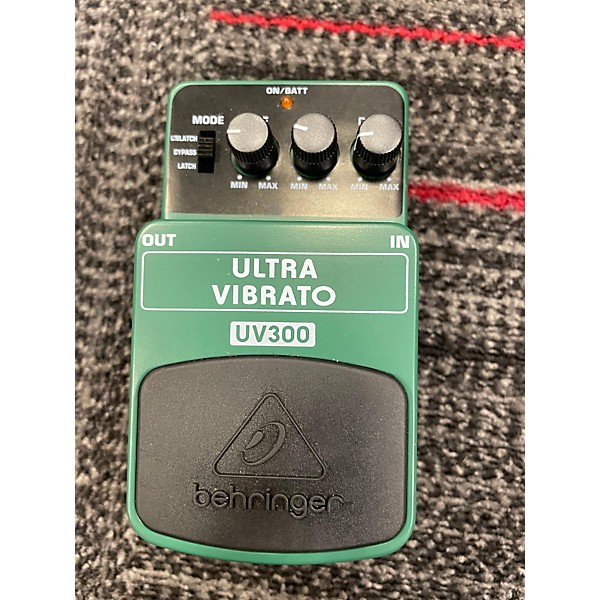 Used Behringer Used Behringer UV300 Ultra Vibrato Effect Pedal