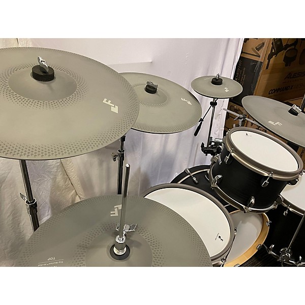 Used EFNOTE Used EFNOTE 5X ACOUSTIC DESIGNED ELECTRIC DRUM SET Electric Drum Set