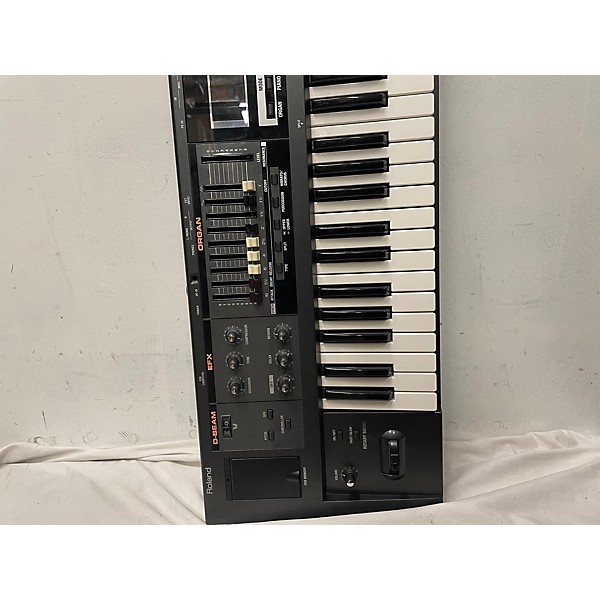 Used Roland Used Roland VR09 Synthesizer