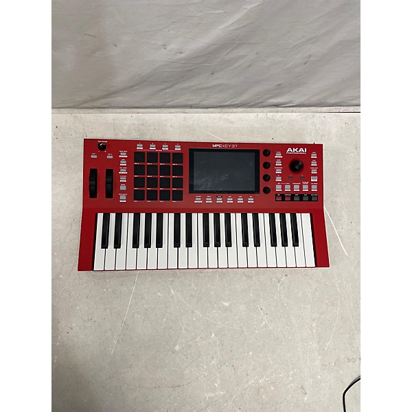 Used Akai Professional Used Akai Professional Mpc Key 37 Keyboard Workstation