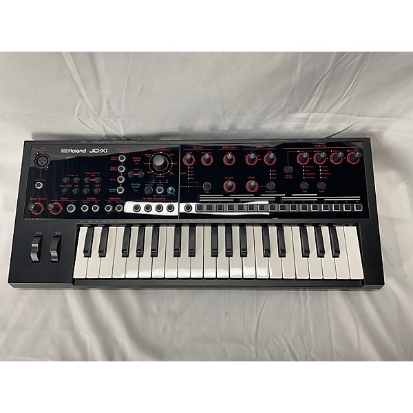 Used Roland Used Roland JDXI Synthesizer