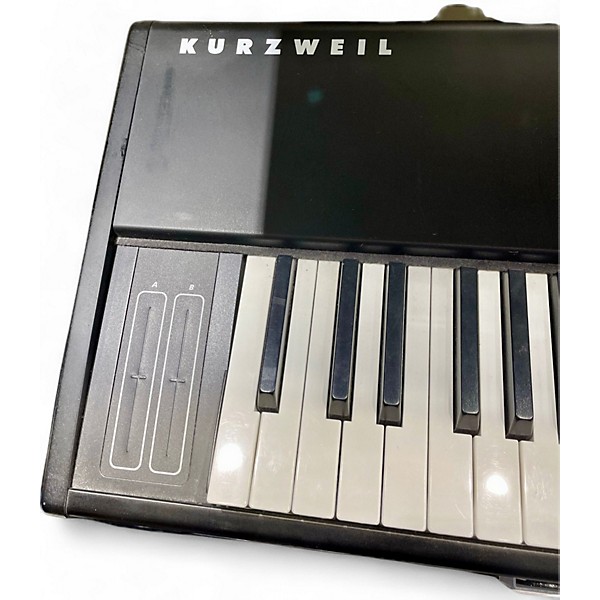 Used Kurzweil SP88X Keyboard Workstation