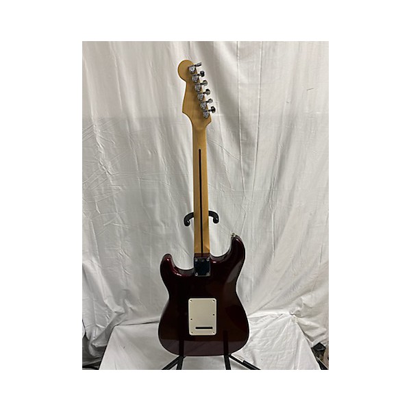 Used Fender Used Fender Player Stratocaster Burgundy Solid Body Electric Guitar