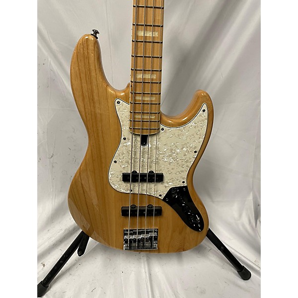 Used Sire Used Sire Marcus Miller V7 Swamp Ash Natural Electric Bass Guitar