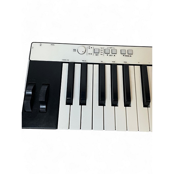 Used IK Multimedia Used IK Multimedia IRIG KEYS PRO MIDI Controller