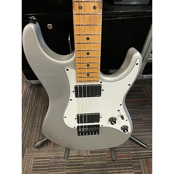 Used Suhr Used Suhr Classic Custom Silver Met Solid Body Electric Guitar